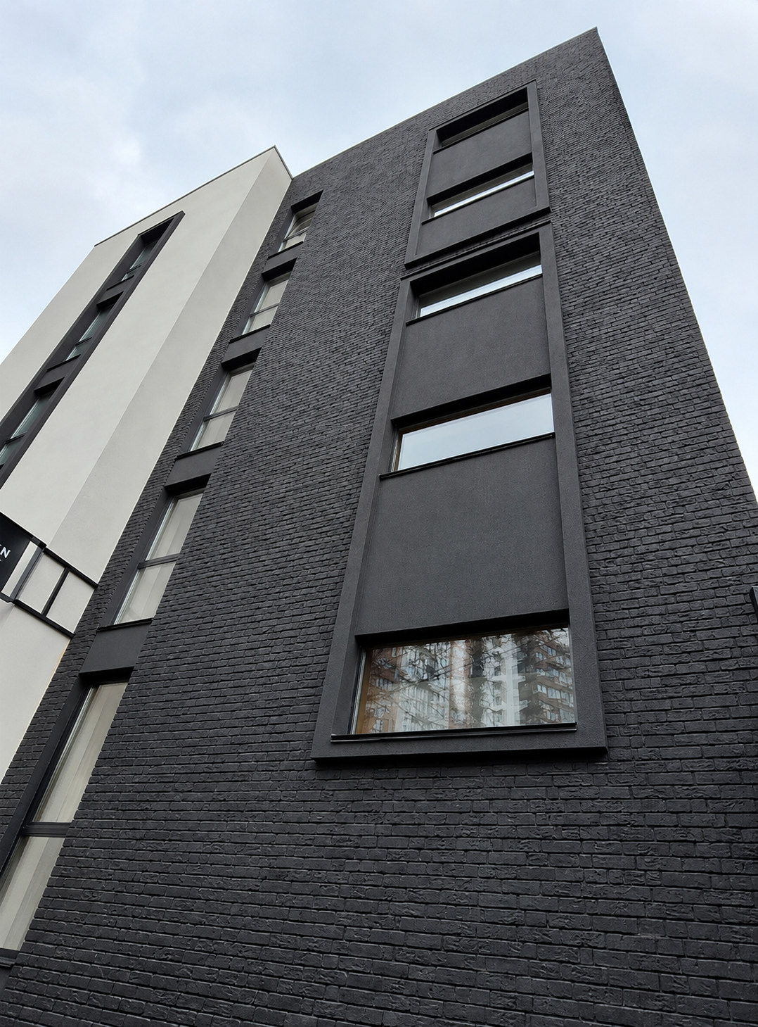 Фасадна плитка LoftBrick Бельгійська Колекція 05 Ф чорна, 240х71х15 мм