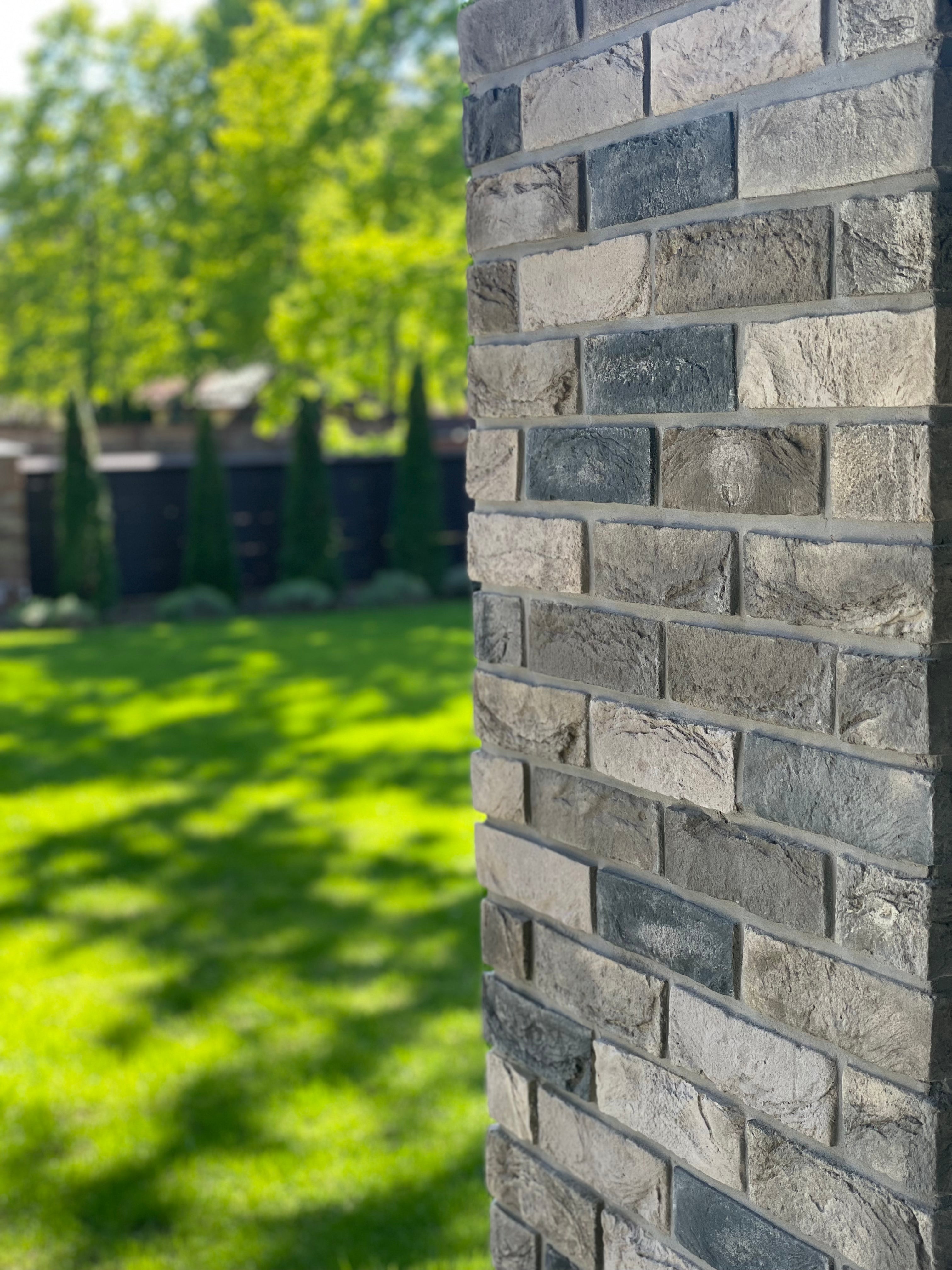 Фасадна плитка LoftBrick™ Квебек кремово-піщаний з графітом , 210х65х15 мм